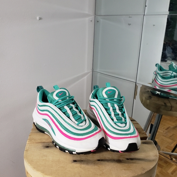 Nike Airmax - sz 6y sz 7.5w - Picture 3 of 6